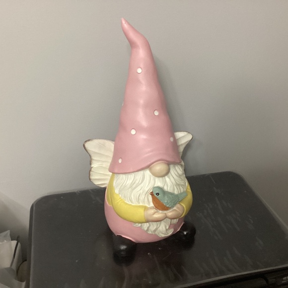 Gnome with bird - Picture 1 of 2